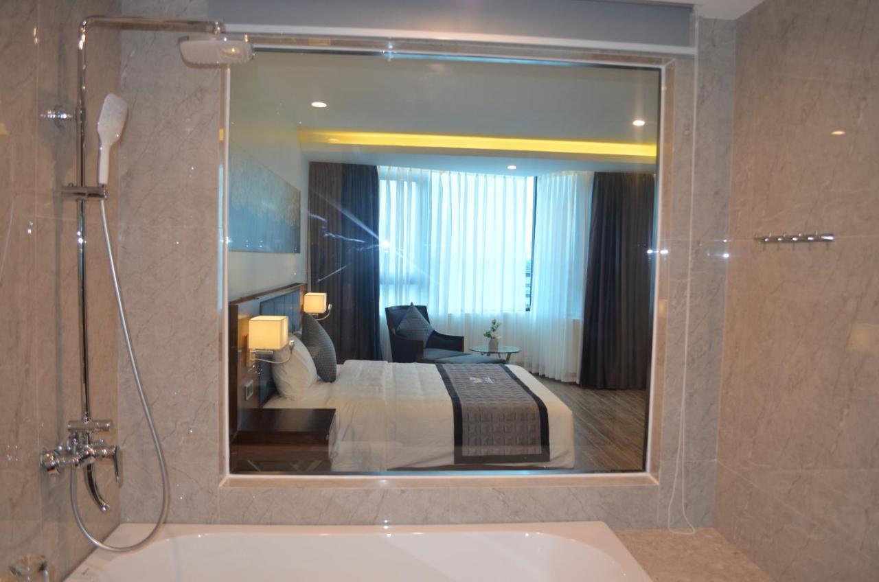 Eagle Hotel Dai Tiet Luaran gambar