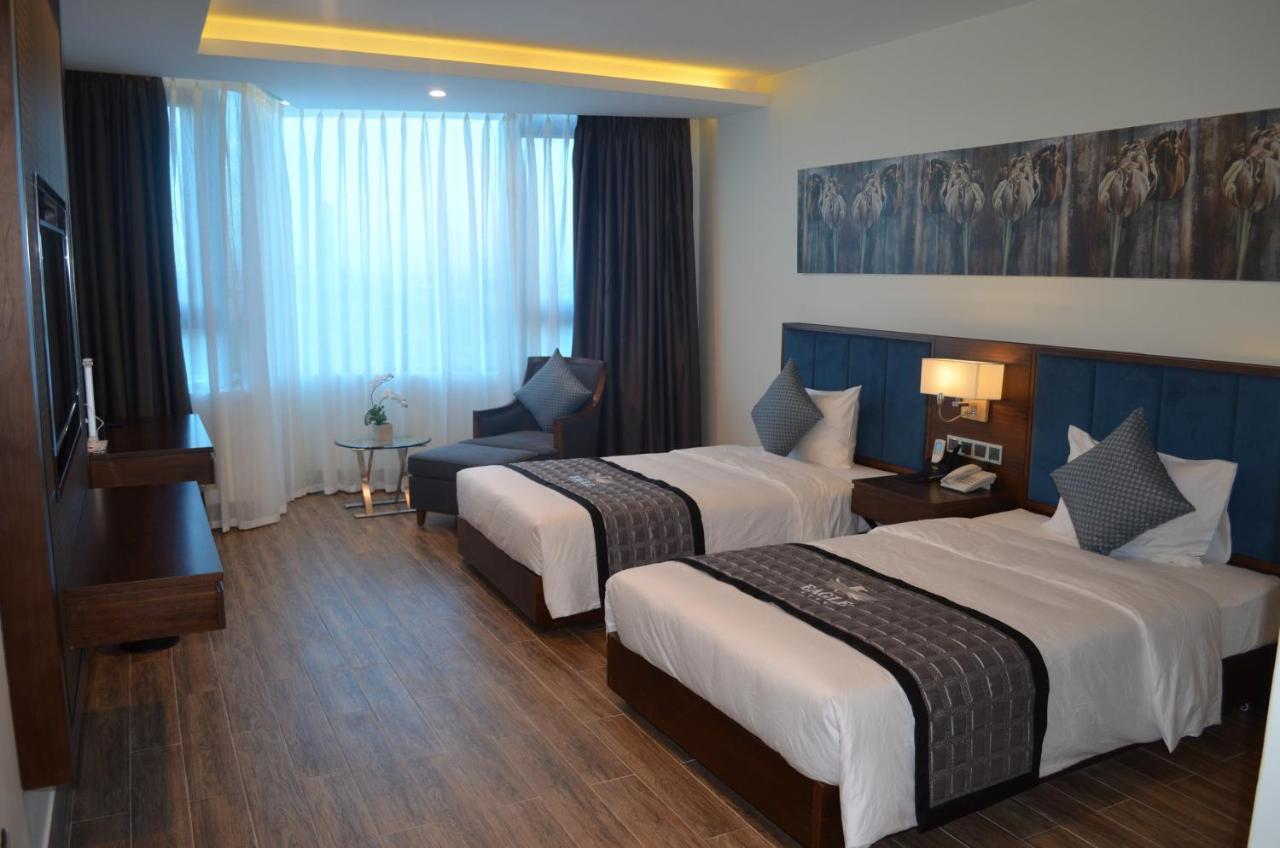 Eagle Hotel Dai Tiet Luaran gambar