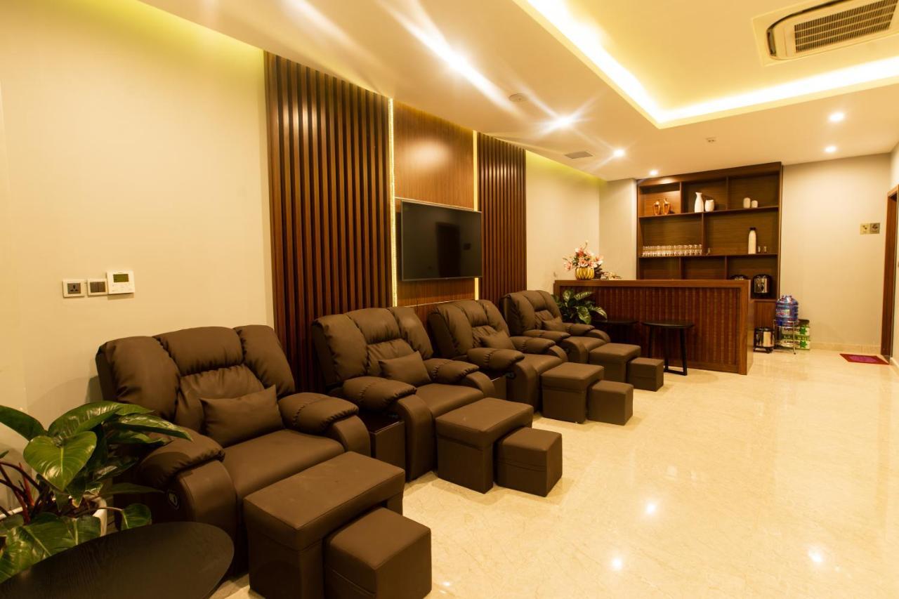 Eagle Hotel Dai Tiet Luaran gambar