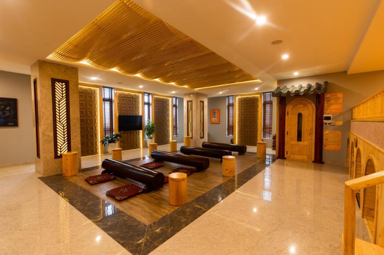 Eagle Hotel Dai Tiet Luaran gambar